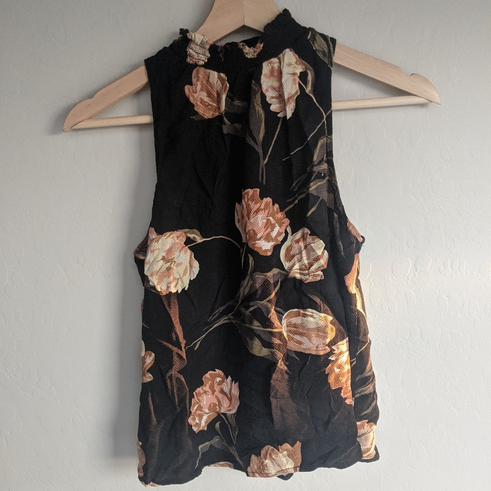 A New Day No Sleeve Collar Blouse